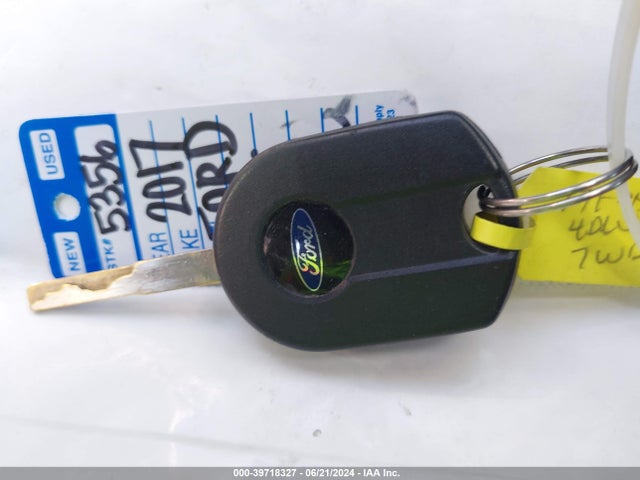 Ford FOCUS SE 2017 1FADP3K22HL216624 Image 11