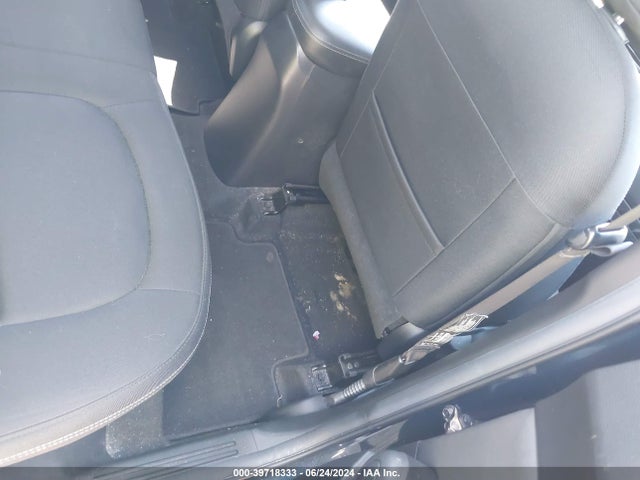 KIA SOUL + 2017 KNDJP3A56H7481936 Image 8