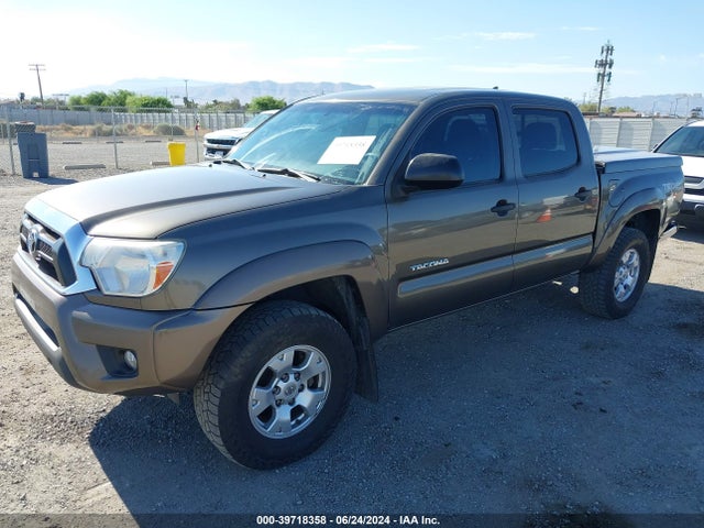 Toyota Tacoma Prerunner V6 2014 3TMJU4GN6EM167954 Image 2
