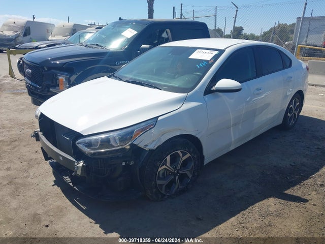 KIA Forte Lxs 2020 3KPF24AD4LE252925 Image 2