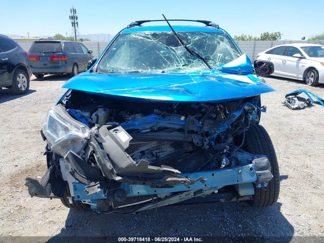 Toyota RAV4 LE 2018 JTMZFREV3JJ728079 Image 13