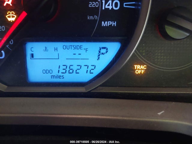 Toyota Rav4 Xle 2014 JTMRFREVXED064674 Image 16