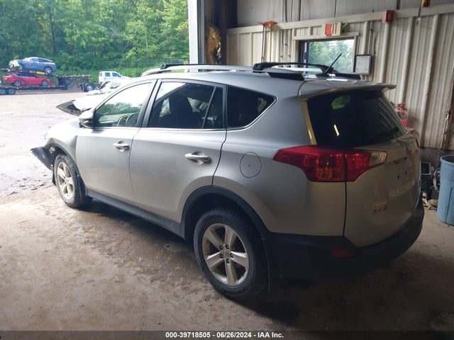 Toyota Rav4 Xle 2014 JTMRFREVXED064674 Image 3