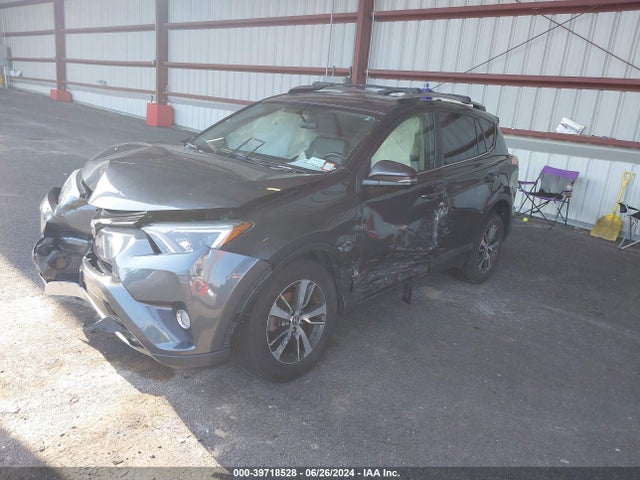 Toyota Rav4 Xle 2016 JTMRFREVXGD197339 Image 2