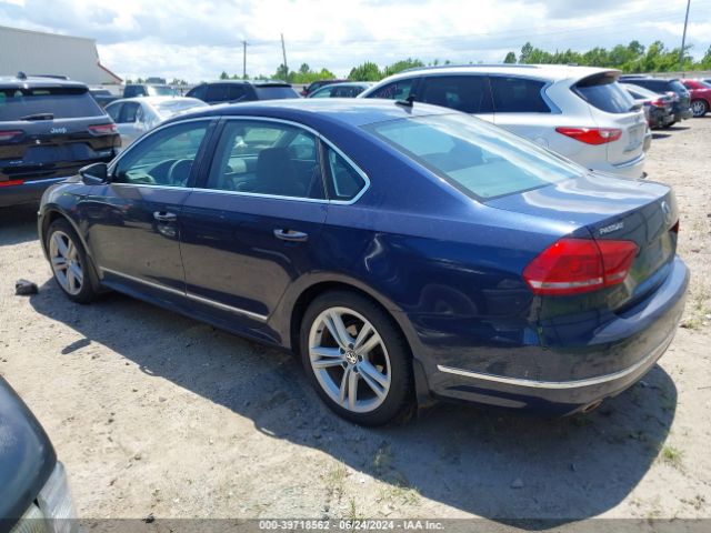 1VWBV7A39FC038536 Volkswagen Passat 2.0l Tdi Se