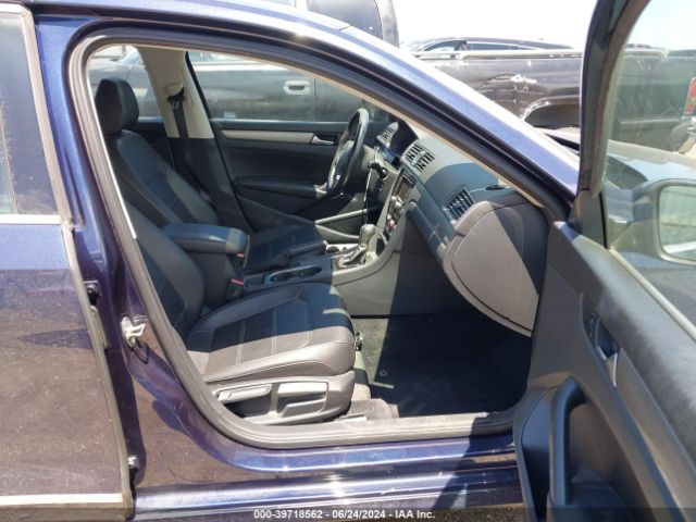 1VWBV7A39FC038536 Volkswagen Passat 2.0l Tdi Se