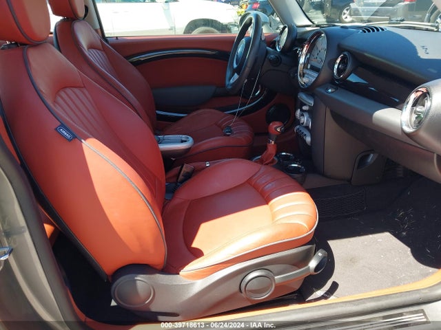 2008 MINI COOPER S WMWMF73578TV38279 Photo 4