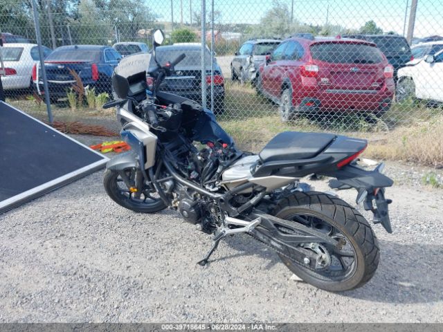 2023 HONDA NC750 JH2RH091XPK200689 Photo 2