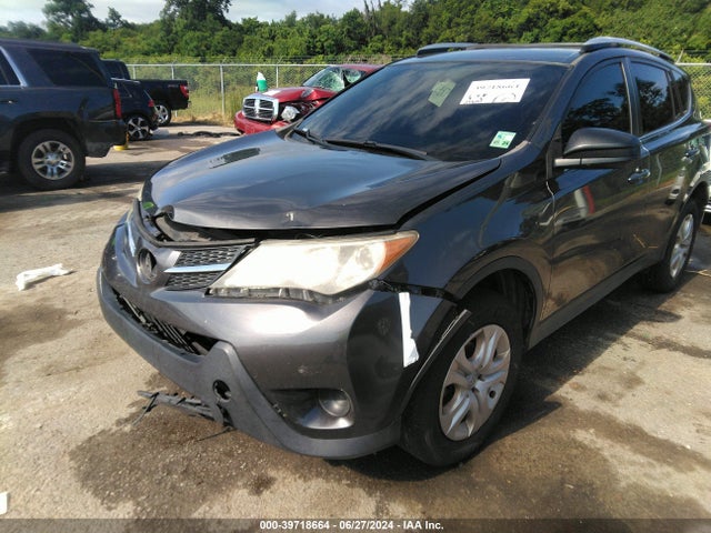 Toyota RAV4 LE 2014 JTMZFREV0EJ020619 Image 2