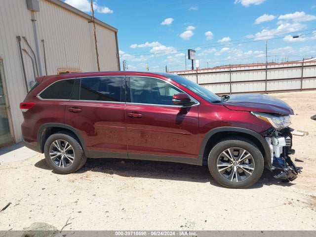 Toyota Highlander Le Plus 2019 5TDZZRFH7KS299341 Image 14