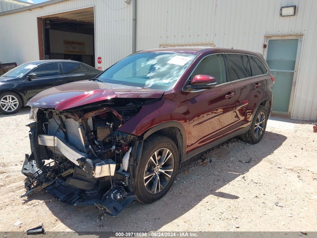 Toyota Highlander Le Plus 2019 5TDZZRFH7KS299341 Image 2