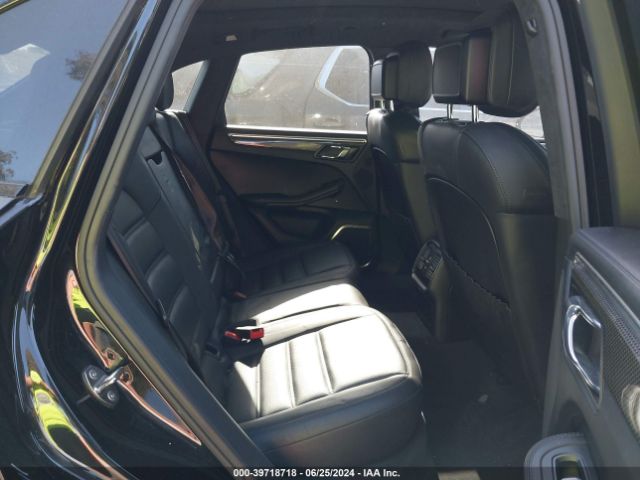 WP1AF2A53HLB60214 Porsche Macan Turbo