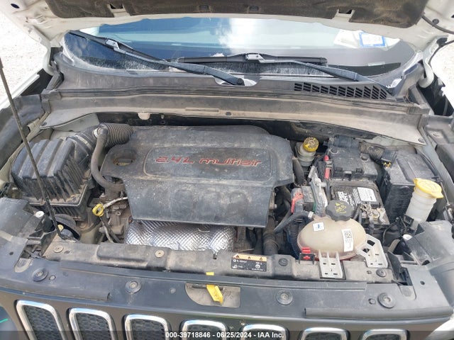 ZACCJBBT8FPB95801 Jeep Renegade Latitude