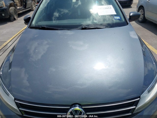 3VW2K7AJXFM417664 Volkswagen Jetta 2.0l S