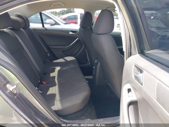 3VW2K7AJXFM417664 Volkswagen Jetta 2.0l S