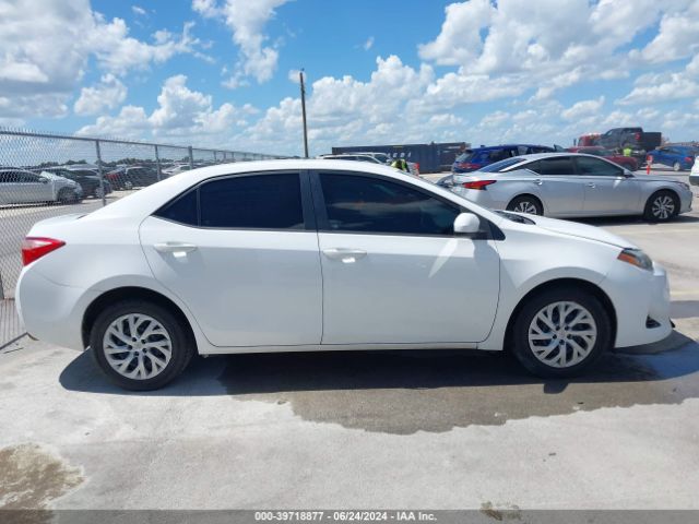 2T1BURHE9HC788960 Toyota COROLLA LE