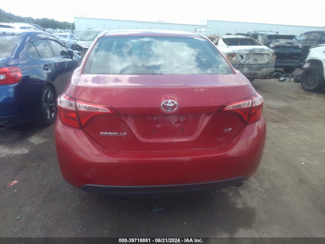 Toyota COROLLA LE 2018 5YFBURHE9JP842571 Image 17