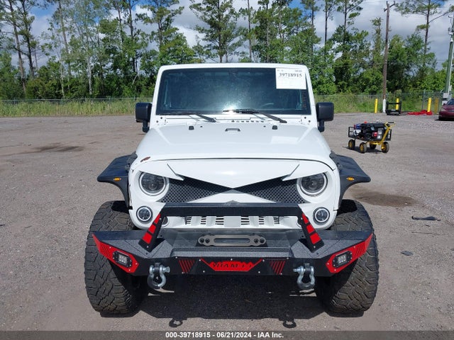 1C4HJWFG5EL324848 Jeep Wrangler Unlimited Rubicon