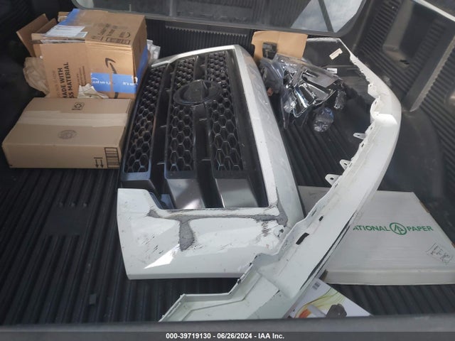 Nissan Titan Sv 4x4 2024 1N6AA1EDXRN100736 Image 12