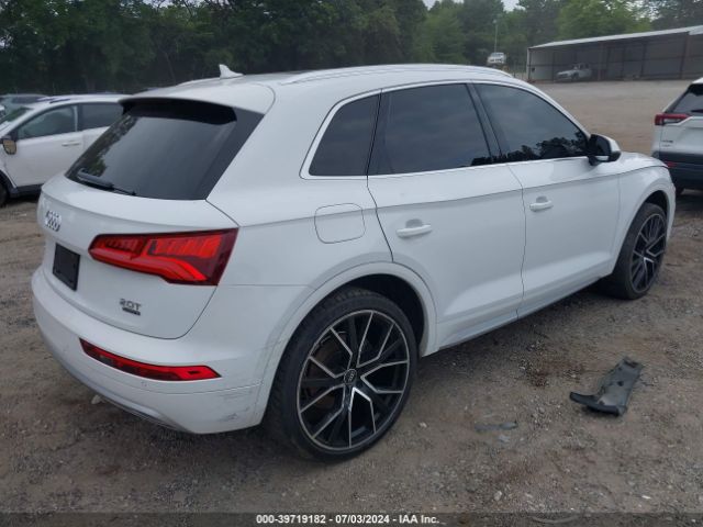 WA1BNAFY3J2079869 Audi Q5 2.0t Premium/2.0t Tech Premium