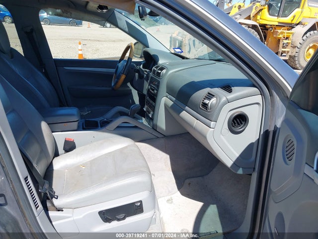2006 PORSCHE CAYENNE WP1AA29P26LA22052 Photo 4