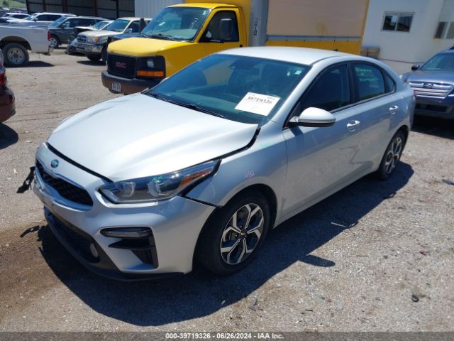 3KPF24AD7ME381162 KIA Forte Lxs
