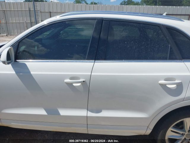 WA1JCCFS2JR003334 Audi Q3 2.0t Premium/2.0t Sport Premium