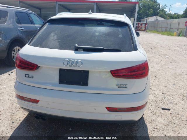 WA1JCCFS2JR003334 Audi Q3 2.0t Premium/2.0t Sport Premium