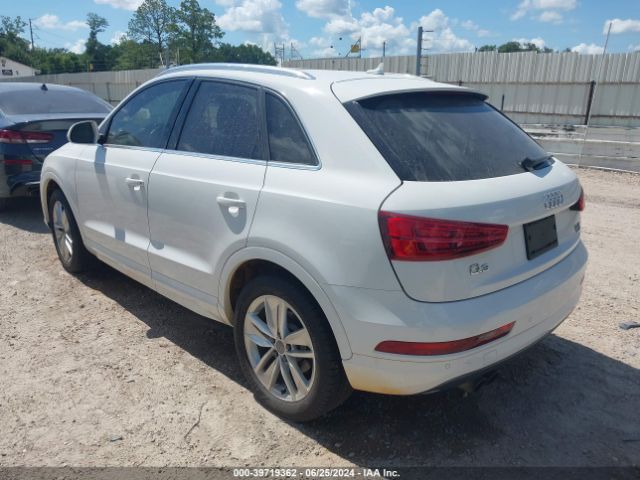 WA1JCCFS2JR003334 Audi Q3 2.0t Premium/2.0t Sport Premium