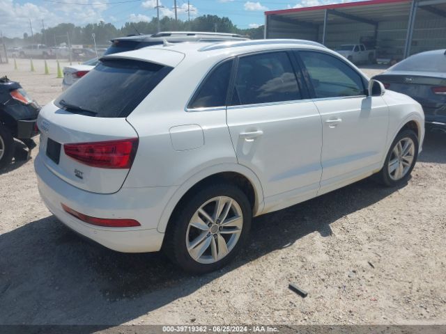 WA1JCCFS2JR003334 Audi Q3 2.0t Premium/2.0t Sport Premium