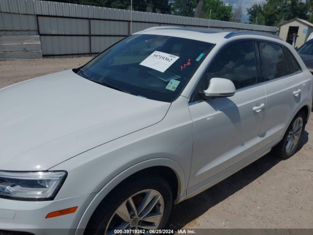 WA1JCCFS2JR003334 Audi Q3 2.0t Premium/2.0t Sport Premium