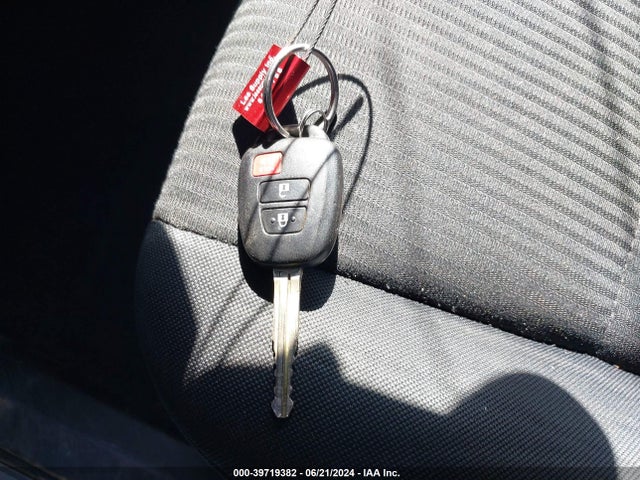 Toyota RAV4 LE 2016 2T3ZFREV0GW235504 Image 11