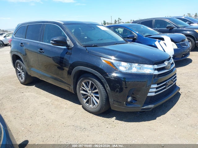 Toyota Highlander Xle 2017 5TDKZRFH6HS512872 main image