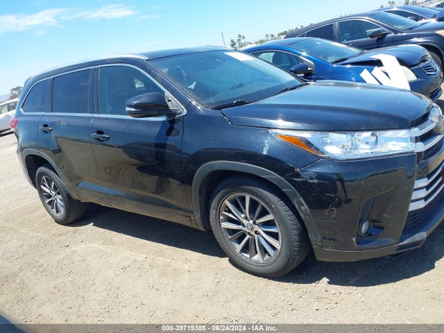 Toyota Highlander Xle 2017 5TDKZRFH6HS512872 Image 13