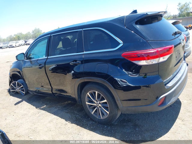 Toyota Highlander Xle 2017 5TDKZRFH6HS512872 Image 14