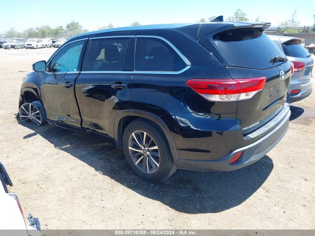 Toyota Highlander Xle 2017 5TDKZRFH6HS512872 Image 3