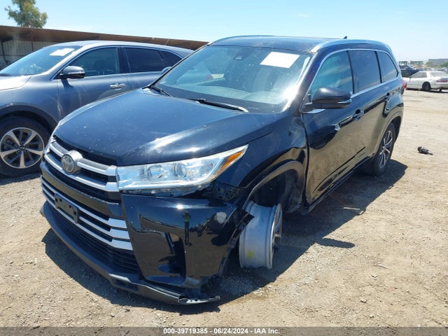 Toyota Highlander Xle 2017 5TDKZRFH6HS512872 Image 6