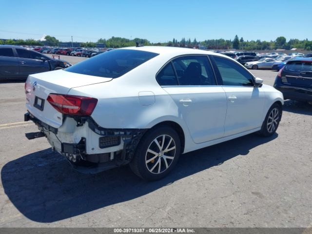 3VWDB7AJ4HM364987 Volkswagen Jetta 1.4t Se