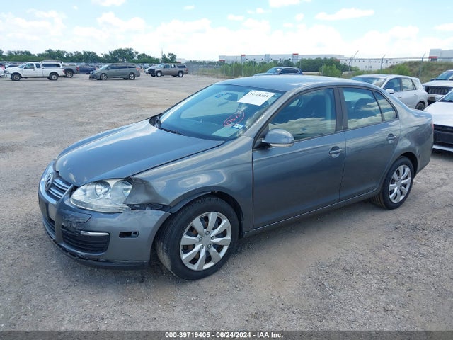 39719405 :رقم المزاد ، 3VWJZ7AJ3AM099581 vin ، 2010 Volkswagen Jetta S مزاد بيع