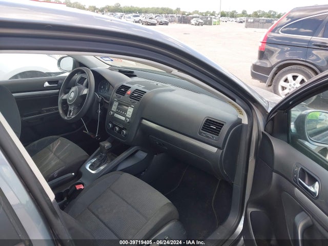 39719405 :رقم المزاد ، 3VWJZ7AJ3AM099581 vin ، 2010 Volkswagen Jetta S مزاد بيع