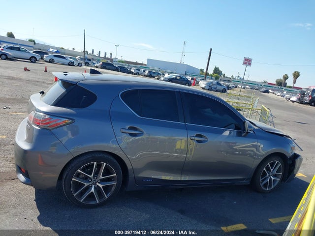 Lexus CT 200H 2015 JTHKD5BH4F2245554 Image 13