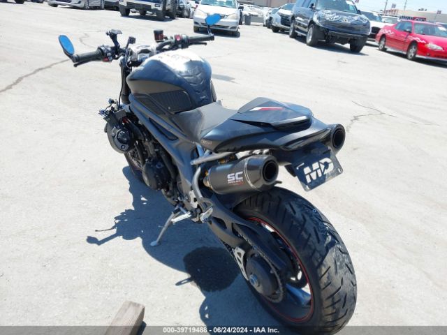 2019 TRIUMPH MOTORCYCLE SPEED TRIPLE SMTN53P42KJ900883 Photo 2