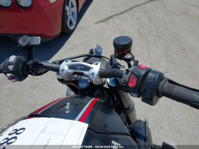 2019 TRIUMPH MOTORCYCLE SPEED TRIPLE SMTN53P42KJ900883 Photo 6