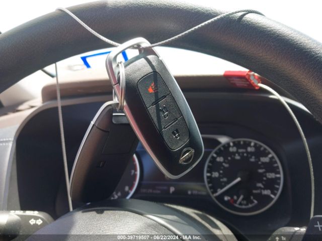 5N1BT3AA8PC778818 Nissan Rogue S Fwd