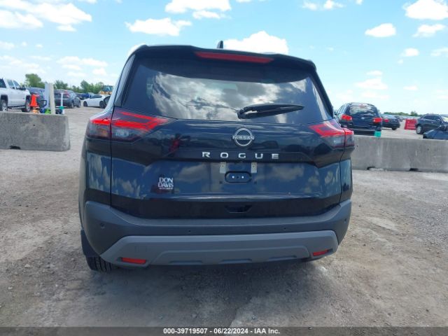 5N1BT3AA8PC778818 Nissan Rogue S Fwd