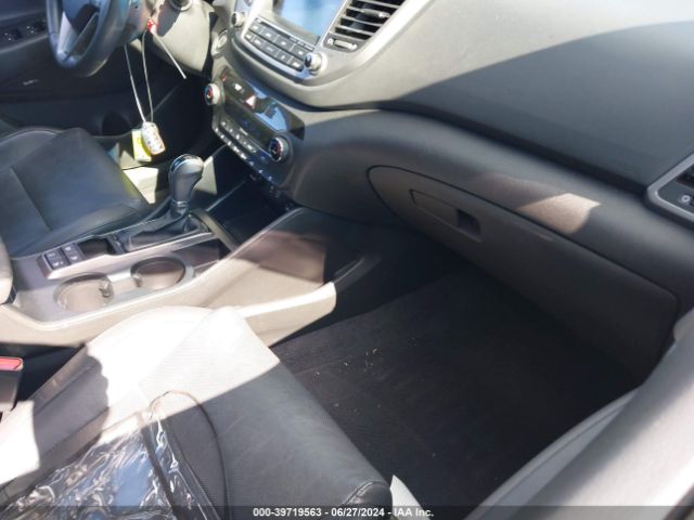 KM8J3CA26JU674155 Hyundai Tucson Limited