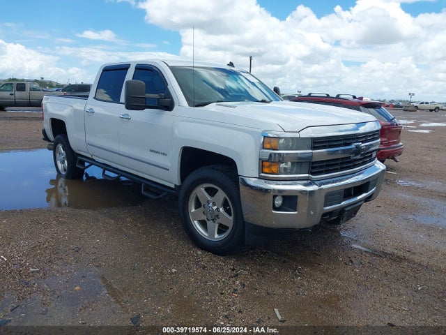 2015 1GC1KWE80FF189383 main image