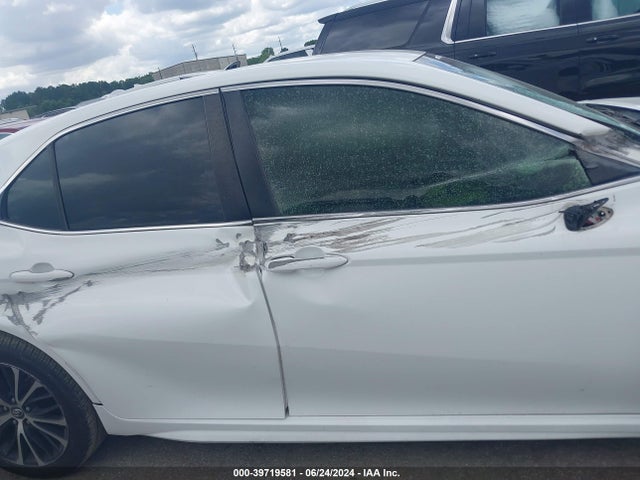 Toyota CAMRY SE 2018 JTNB11HK6J3031380 Image 13
