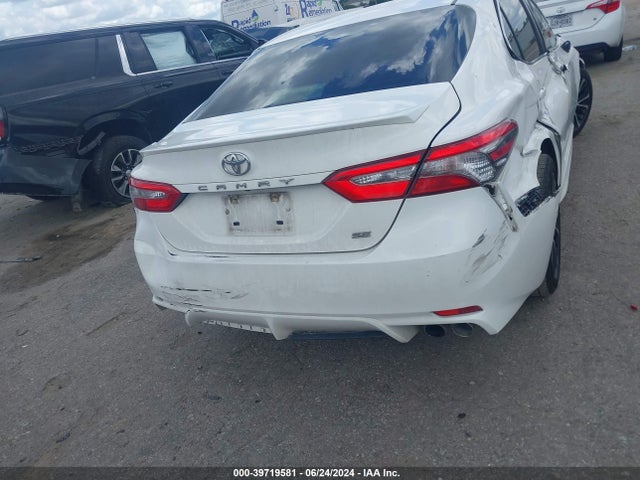 Toyota CAMRY SE 2018 JTNB11HK6J3031380 Image 16