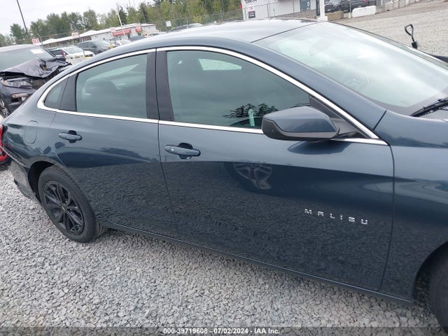 1G1ZD5ST5KF153000 Chevrolet MALIBU LT